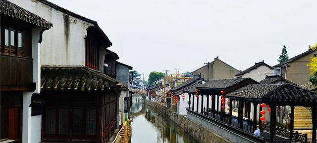 许嵩冯禧一起参加跨年晚会，“哥嫂cp”同台发糖，CP粉又开始活跃
